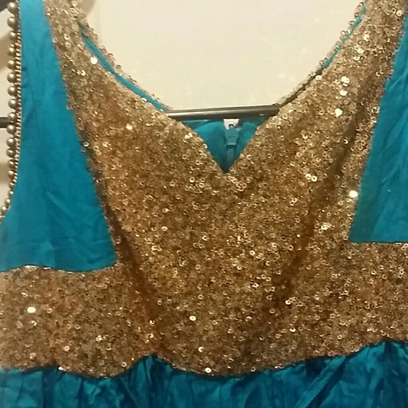 Cup cake dress - Picture 3 of 6